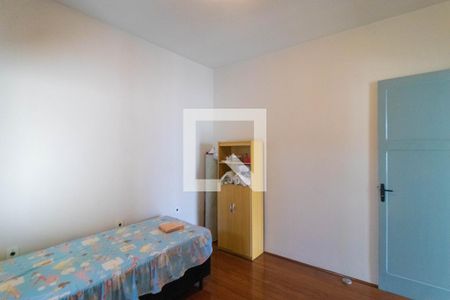 Casa à venda com 274m², 4 quartos e 8 vagas Casa à venda com 274m², 4 quartos e 8 vagasQuarto 04