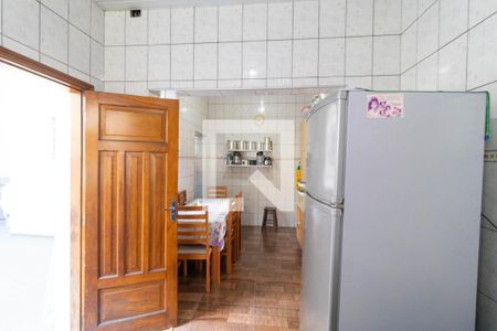 Casa à venda com 274m², 4 quartos e 8 vagas Casa à venda com 274m², 4 quartos e 8 vagasCozinha