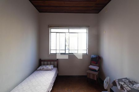 Casa à venda com 274m², 4 quartos e 8 vagas Casa à venda com 274m², 4 quartos e 8 vagasQuarto 01