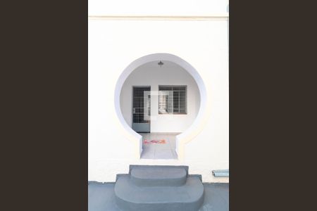 Casa à venda com 274m², 4 quartos e 8 vagas Casa à venda com 274m², 4 quartos e 8 vagasVaranda de Entrada