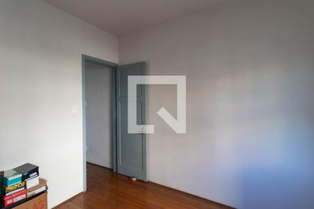 Casa à venda com 274m², 4 quartos e 8 vagas Casa à venda com 274m², 4 quartos e 8 vagasQuarto 02