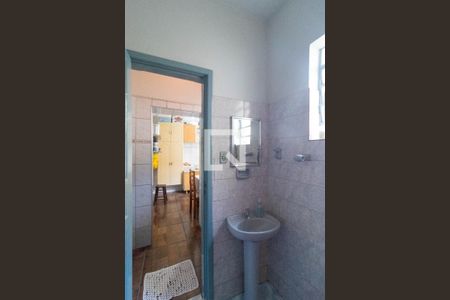 Casa à venda com 274m², 4 quartos e 8 vagas Casa à venda com 274m², 4 quartos e 8 vagasBanheiro 01