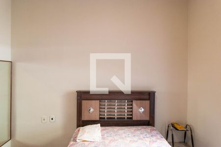 Casa à venda com 274m², 4 quartos e 8 vagas Casa à venda com 274m², 4 quartos e 8 vagasQuarto 03