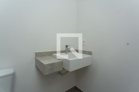 Apartamento à venda com 71m², 2 quartos e 1 vaga Apartamento à venda com 71m², 2 quartos e 1 vagaBanheiro da Suíte