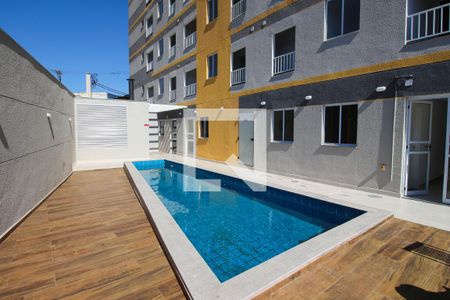 Apartamento para alugar com 50m², 2 quartos e sem vagaÁrea comum / Piscina
