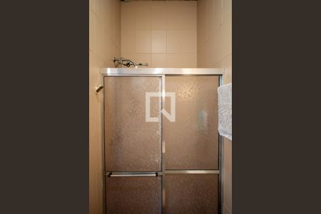 Casa à venda com 277m², 5 quartos e 2 vagasBanheiro suite 