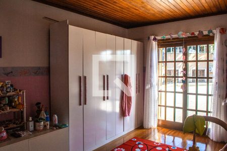 Casa à venda com 277m², 5 quartos e 2 vagasQuarto 1 