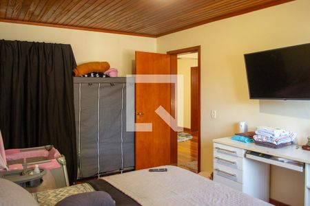 Casa à venda com 277m², 5 quartos e 2 vagasQuarto 4