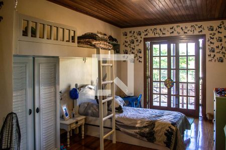 Casa à venda com 277m², 5 quartos e 2 vagasQuarto 3