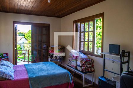 Casa à venda com 277m², 5 quartos e 2 vagasQuarto 2 