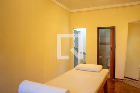 Casa à venda com 277m², 5 quartos e 2 vagasSuite 