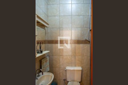 Casa à venda com 277m², 5 quartos e 2 vagasBanheiro suite 