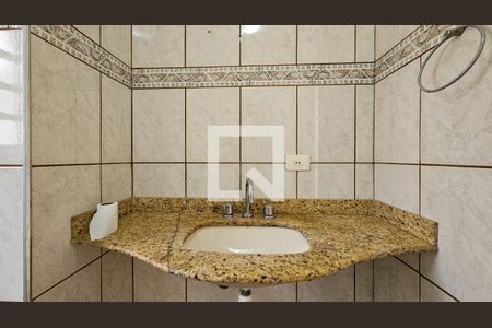 Casa para alugar com 235m², 3 quartos e 2 vagas Casa para alugar com 235m², 3 quartos e 2 vagasBanheiro