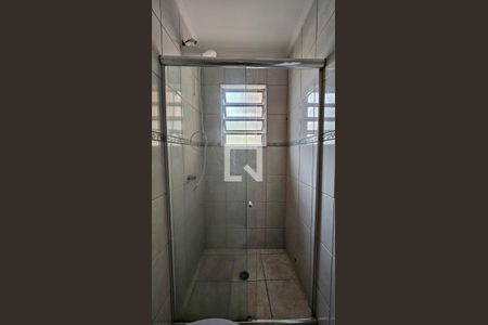 Casa para alugar com 235m², 3 quartos e 2 vagas Casa para alugar com 235m², 3 quartos e 2 vagasBanheiro da Suite