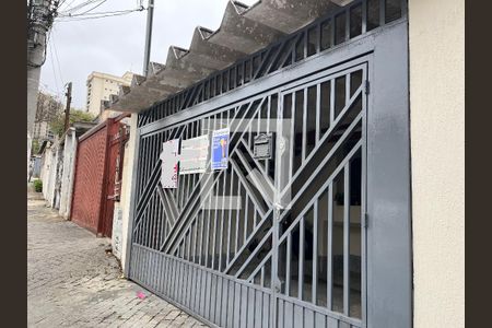 Casa à venda com 106m², 3 quartos e 1 vagaFachada