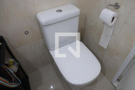 Casa à venda com 106m², 3 quartos e 1 vagaBanheiro Social 2