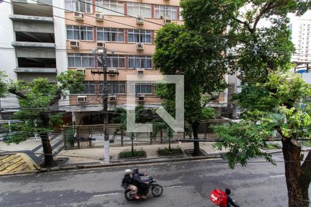 Vista da Sala de apartamento para alugar com 2 quartos, 75m² em Icaraí, Niterói