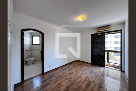 Apartamento à venda com 237m², 3 quartos e 3 vagasSuíte 1