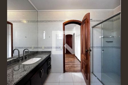 Apartamento à venda com 237m², 3 quartos e 3 vagasBanheiro Suíte 1