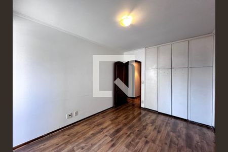 Apartamento à venda com 237m², 3 quartos e 3 vagasSuíte 1