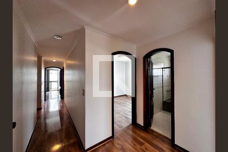 Apartamento à venda com 237m², 3 quartos e 3 vagasCorredor Quartos