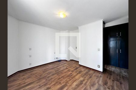 Apartamento à venda com 237m², 3 quartos e 3 vagasSuíte 2