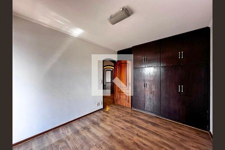 Apartamento à venda com 237m², 3 quartos e 3 vagasQuarto