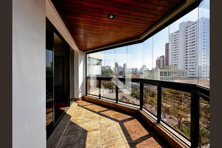 Apartamento à venda com 237m², 3 quartos e 3 vagasSacada