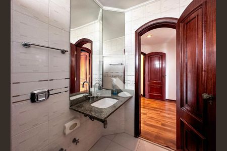 Apartamento à venda com 237m², 3 quartos e 3 vagasBanheiro Social