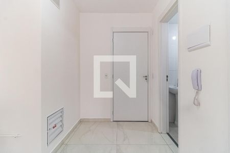 Entrada  de apartamento à venda com 1 quarto, 24m² em Jardim Santa Emília, São Paulo