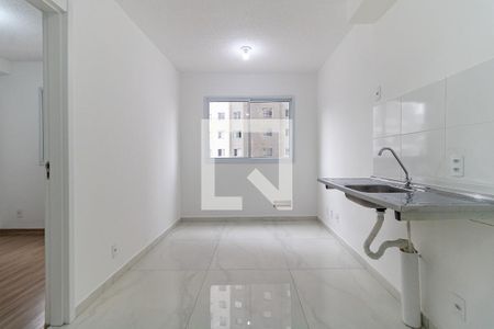 Cozinha de apartamento à venda com 1 quarto, 24m² em Jardim Santa Emília, São Paulo