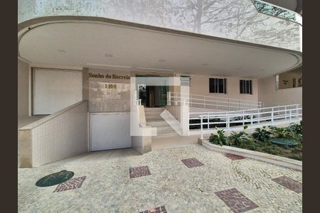 Apartamento à venda com 180m², 3 quartos e 3 vagasEntrada