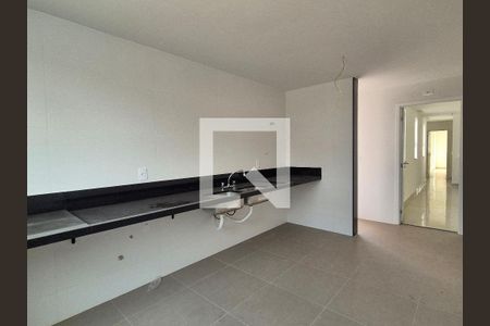 Apartamento à venda com 180m², 3 quartos e 3 vagasCozinha