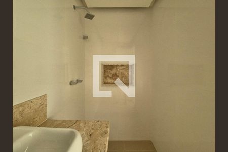 Apartamento à venda com 180m², 3 quartos e 3 vagasBanheiro da Suíte 1