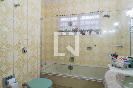 Casa para alugar com 230m², 4 quartos e 5 vagasBanheiro da Suíte 3