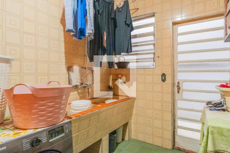 Casa para alugar com 230m², 4 quartos e 5 vagasÁrea de Serviço