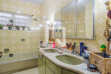 Casa para alugar com 230m², 4 quartos e 5 vagasBanheiro da Suíte 3