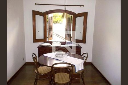 Casa à venda com 850m², 4 quartos e 6 vagas