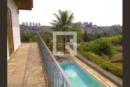 Casa à venda com 4 quartos, 850m² em Jardim Leonor, São Paulo