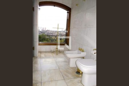 Casa à venda com 4 quartos, 850m² em Jardim Leonor, São Paulo