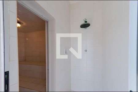 Casa à venda com 366m², 4 quartos e 8 vagasSauna