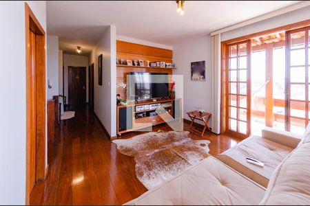 Casa à venda com 366m², 4 quartos e 8 vagasSala 2