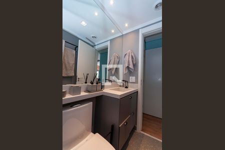 Apartamento para alugar com 67m², 2 quartos e 1 vaga Apartamento para alugar com 67m², 2 quartos e 1 vagaBanheiro do quarto 1 Suíte