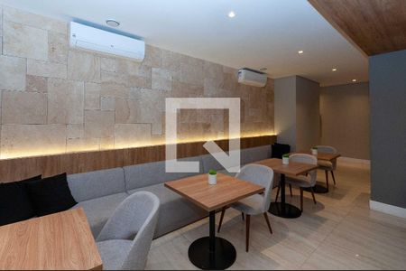 Apartamento para alugar com 67m², 2 quartos e 1 vaga Apartamento para alugar com 67m², 2 quartos e 1 vagaÁrea Comum - Salão de Festas Gourmet