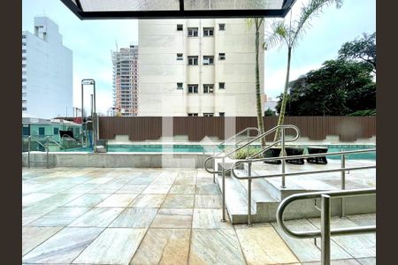 Apartamento à venda com 38m², 1 quarto e sem vaga Apartamento à venda com 38m², 1 quarto e sem vagaPiscina