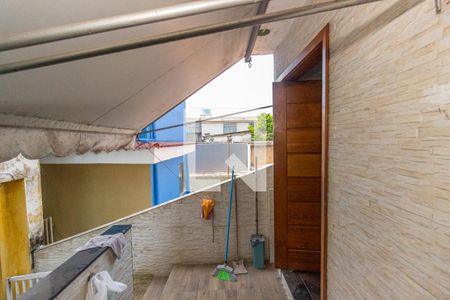 Casa para alugar com 120m², 3 quartos e sem vagaVaranda