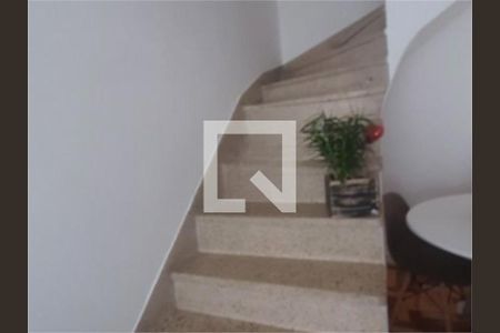 Casa à venda com 2 quartos, 250m² em Vila Mangalot, São Paulo