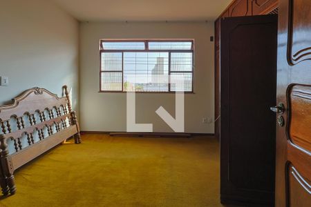 Casa à venda com 507m², 6 quartos e 4 vagasQuarto 2