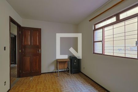 Casa à venda com 507m², 6 quartos e 4 vagasQuarto 5