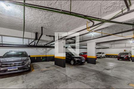 Apartamento à venda com 92m², 2 quartos e 1 vaga Apartamento à venda com 92m², 2 quartos e 1 vagaGaragem